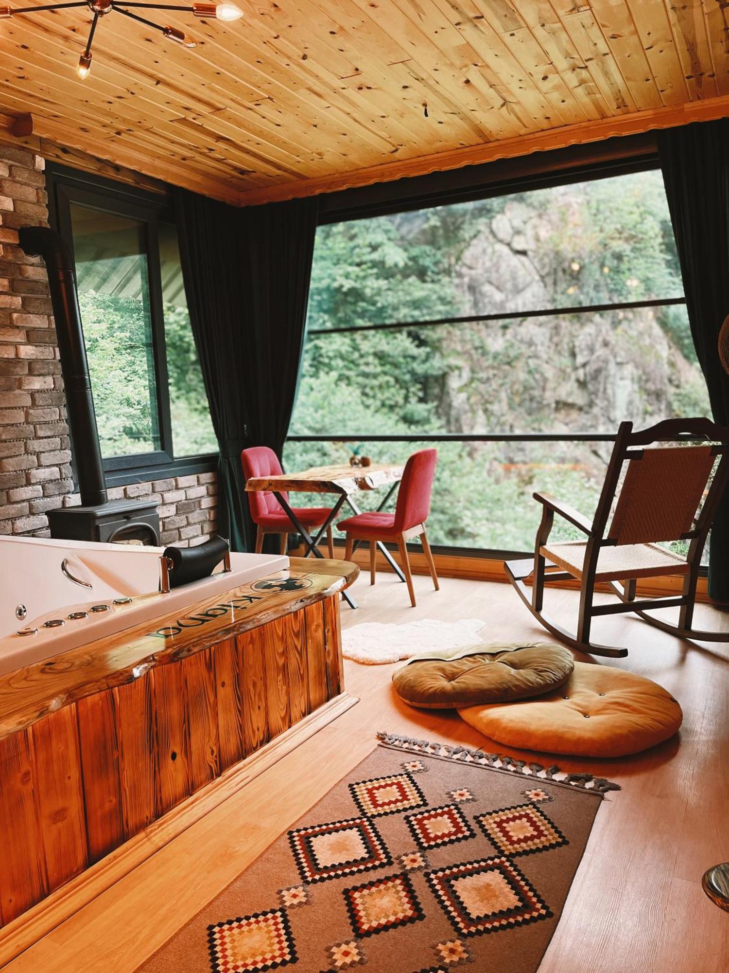 Kiana Bungalov Bed & Breakfast Ardesen Ruang foto